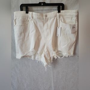 Good American Good 90S Studded Shorts In Cloud White Size 16